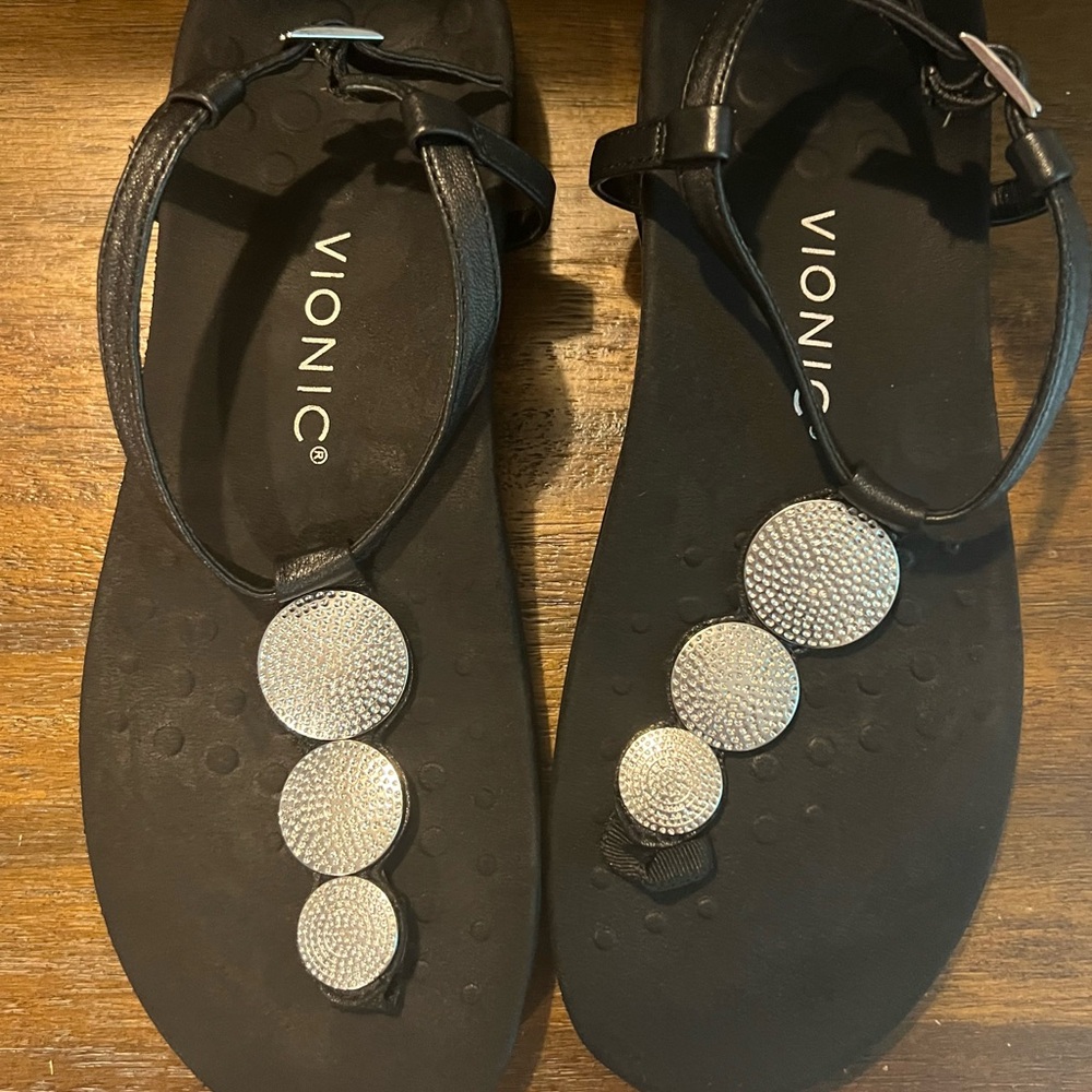 Vionic Sandals Women's 9 Black Lizbeth Leather Metallic Strappy Summer